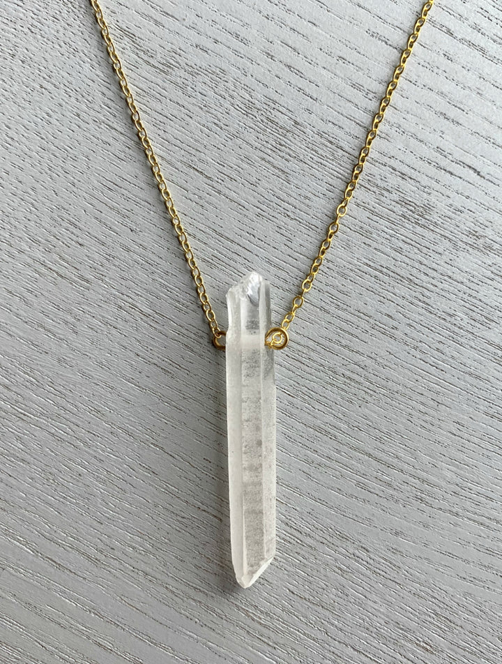 Genuine Crystal Necklace Jewelry, Authentic Clear Quartz Necklace Jewelry, Raw Clear Quartz Pendant Necklace, Gift for Husband, Clear Quartz Crystal Necklace Silver or Gold, Clear Quartz Crystal Point Necklace, Crystal Jewelry, Clear Quartz Crystal Necklace, Clear Quartz Crystal Jewelry, April Birthstone, Master Healing Crystal.