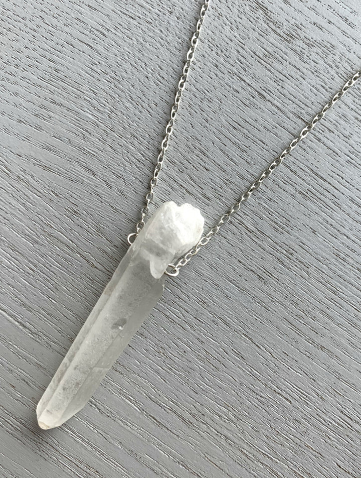 Handmade Crystal Necklace Jewelry, Handcrafted Clear Quartz Necklace Jewelry, Raw Clear Quartz Pendant Necklace, Christmas Gift for Grandma, Clear Quartz Crystal Necklace Silver or Gold, Clear Quartz Crystal Point Necklace, Crystal Jewelry, Clear Quartz Crystal Necklace, Clear Quartz Crystal Jewelry.