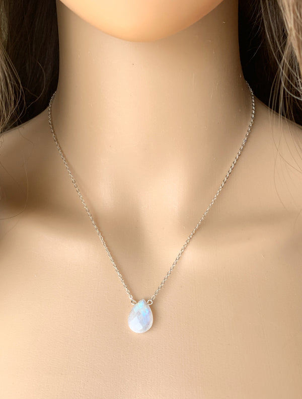 Dainty Moonstone Necklace