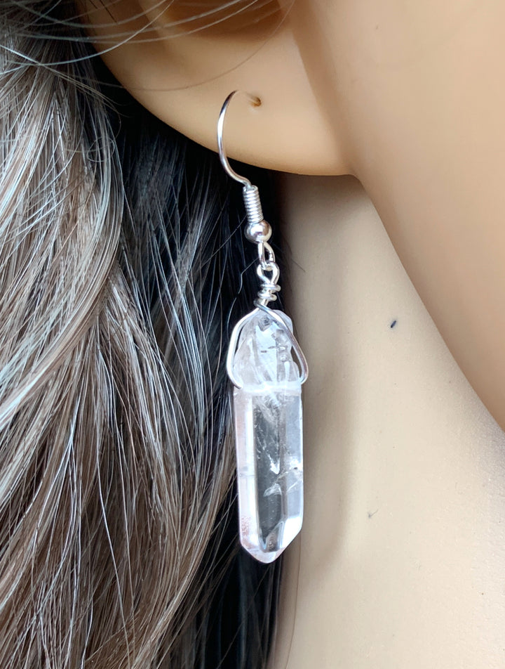 Raw Clear Quartz Earrings, Crystal Earrings, Gemstone Drop Earrings, Boho Earrings, Gift For Her, Healing Earrings, Sparkly Earrings, Birthstone for April, April Birthstone, Crystal Jewelry, Handmade Earrings, Handmade Jewelry, Birthday Gift, Bridesmaid Gift.