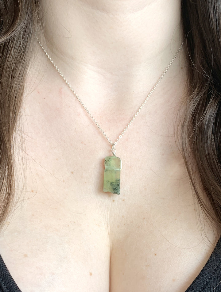 Crystal Pendant Love Stone, Gift for Wife, Raw Prehnite Necklace, Prehnite Crystal Necklace Sterling Silver, Prehnite Pendant, Prehnite Jewelry, Prehnite Crystal Jewelry, Couples Necklace, Healing Crystal Necklace Unisex, Love Stone, Crystal Healing, Crystal Jewelry.