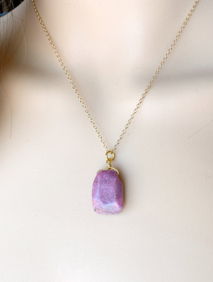 Handmade Rhodonite Necklace, Natural Rhodonite Necklace, Handmade Rhodonite Jewelry, Raw Rhodonite Necklace, Crystal Pendant Necklace, Crystal Jewelry, Handcrafted Gemstone Necklace, Emotional Healing Stone Necklace, Rhodonite Jewelry, Pink Stone Necklace, Dusty Pink Gemstone, Boho Jewelry, Crystal Jewelry Gift for Boyfriend, Heart Chakra.