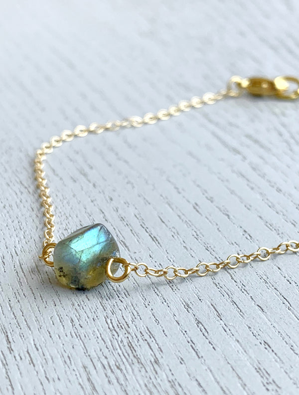 Dainty Labradorite Bracelet